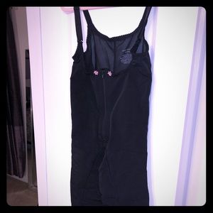 Design Veronique Faja body sculpting girdle